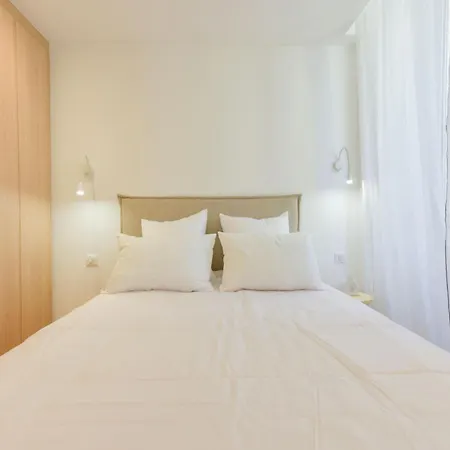 Upscale 1-br 100 Meter From The Palais Des Festivals كان